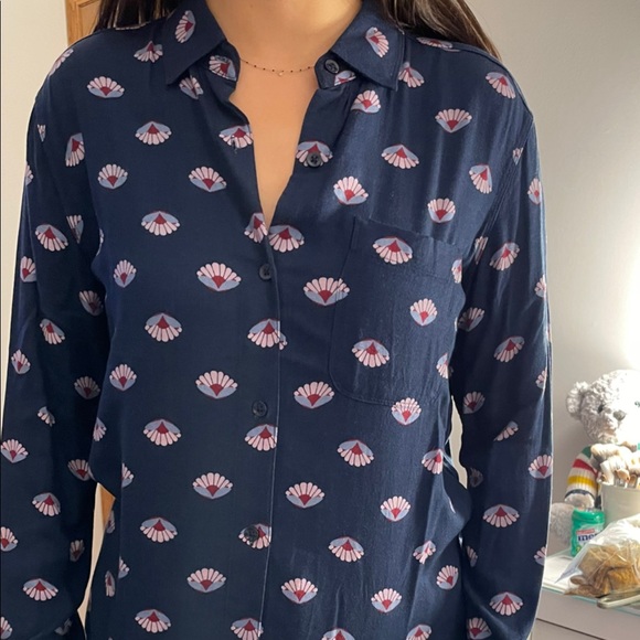 Aritzia Sunday best blue button up - Picture 1 of 1